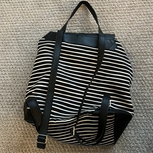 Stella and dot backpack purse - Picture 2 of 5